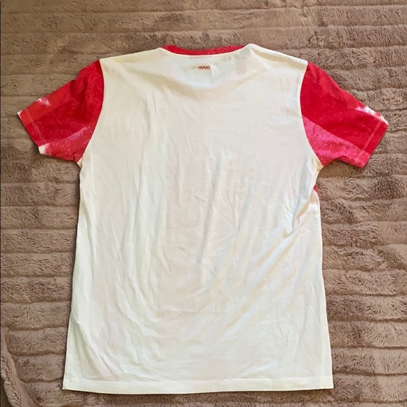 Brand new Hugo Boss unique print tee - Picture 3 of 4